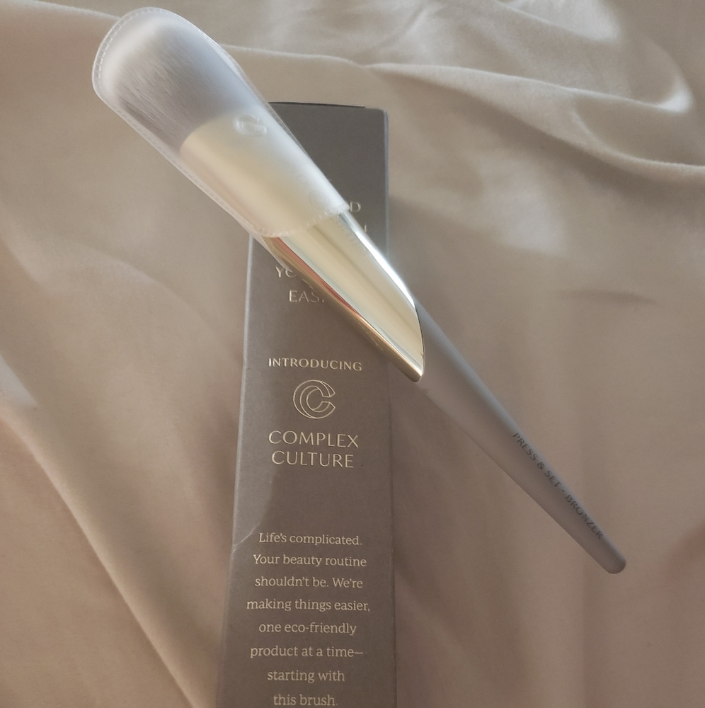 Blush Brush